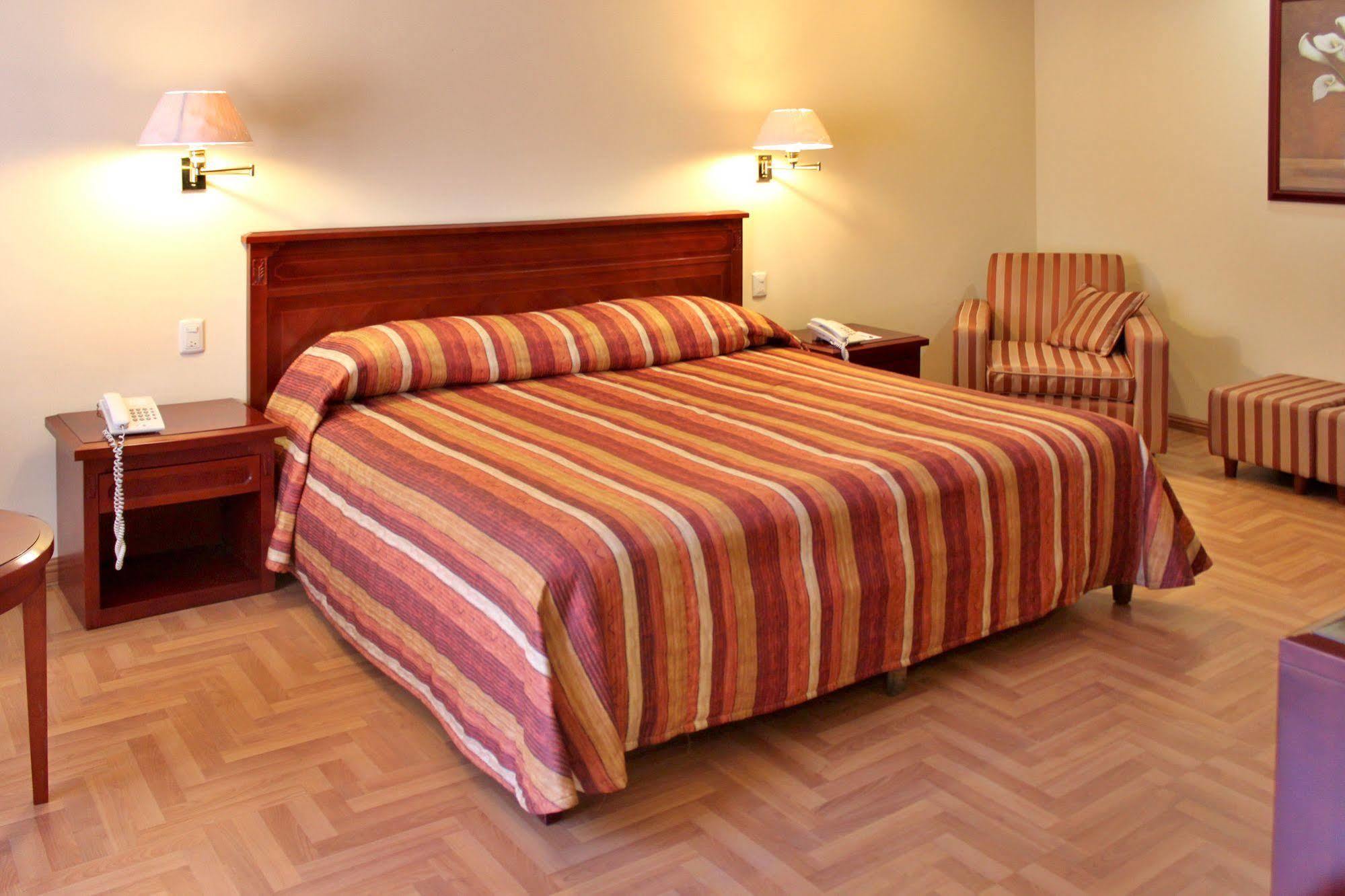 Hotel Casa Real Tehuacán エクステリア 写真