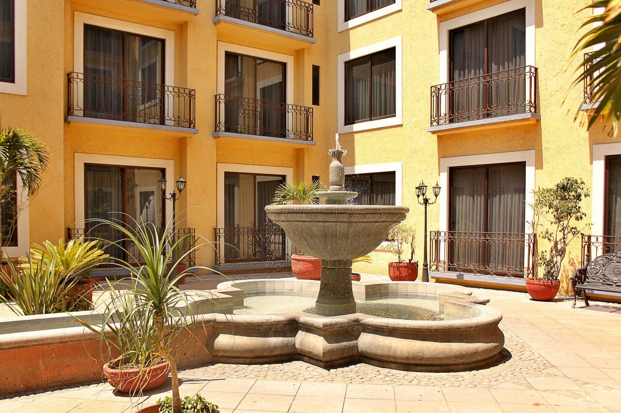 Hotel Casa Real Tehuacán エクステリア 写真
